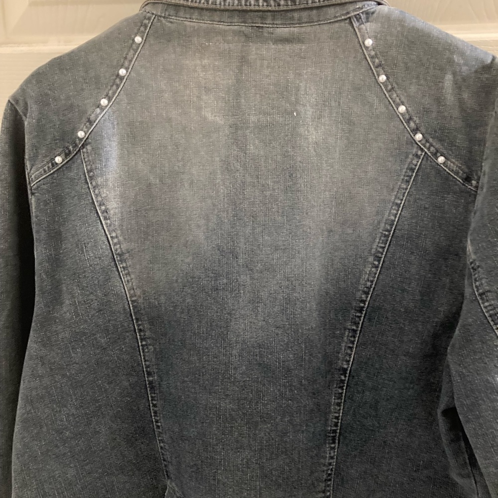 Custom - Picture 2 of 2